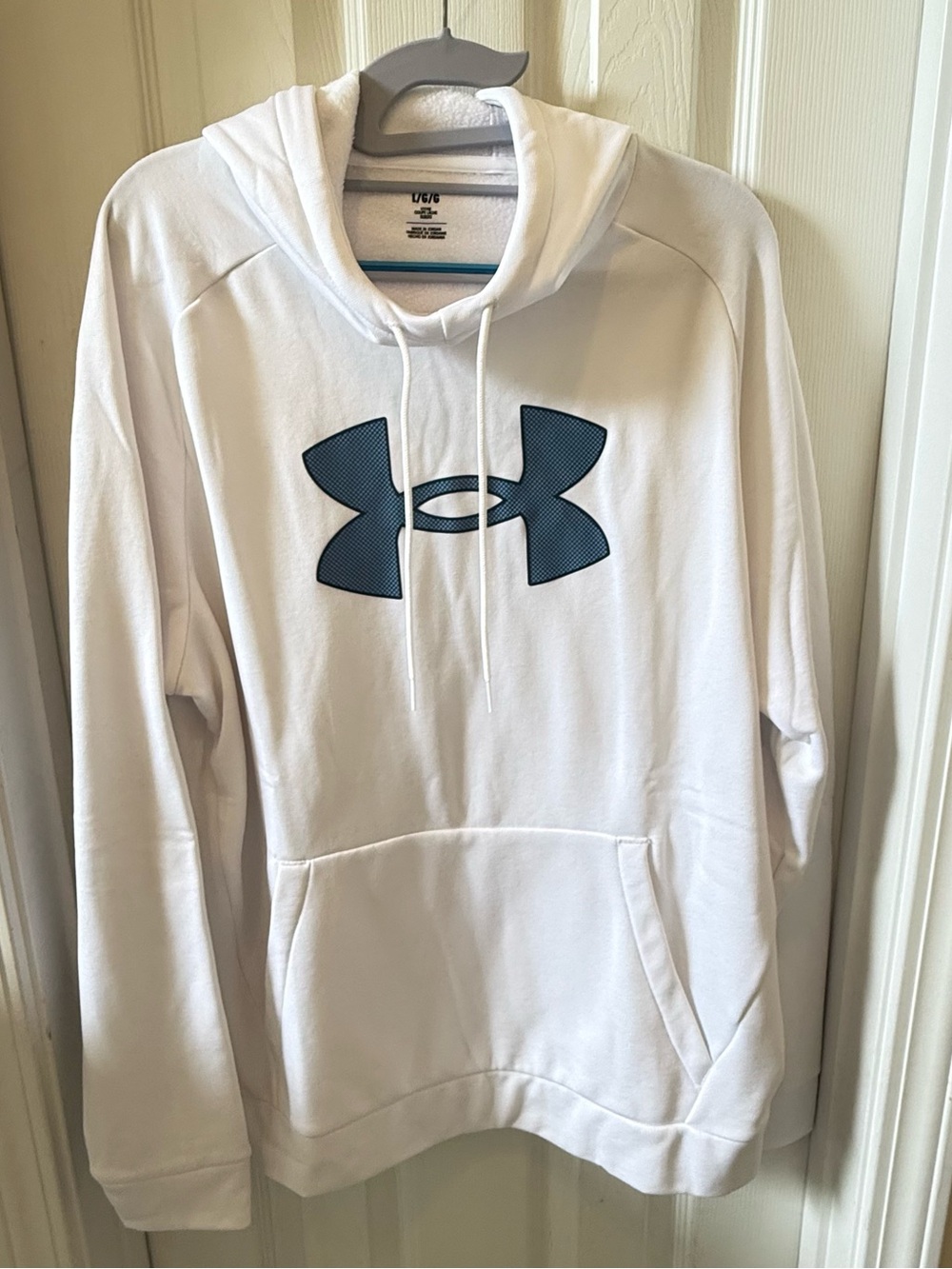 Under Armour White Pullover Hoodie with Navy Logo